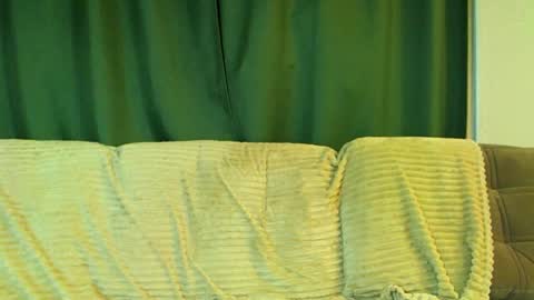 Cute face online show from 11/30/25, 02:48