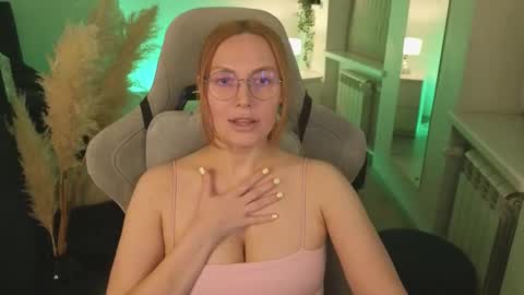 love_call online show from 02/18/25, 09:32