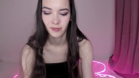 Love is name - I want to be your hobby General of hearts troops online show from 12/21/25, 11:23