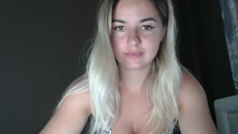 Megane online show from 10/17/25, 08:28