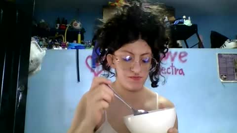 love_electra online show from 02/10/26, 09:41