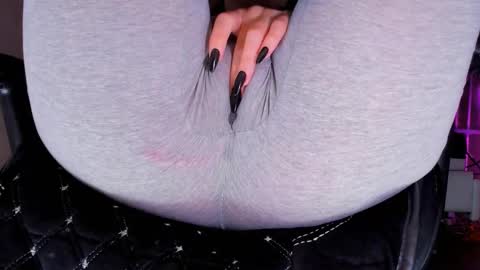 Kira online show from 10/16/25, 03:24