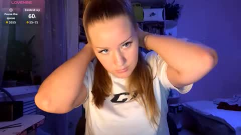 Megan online show from 10/10/25, 03:55