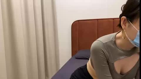 Snapshot of love_in_asian chatting on 02/11/25, 02:24 Learn how love can be with us online show from 02/11/25, 02:24