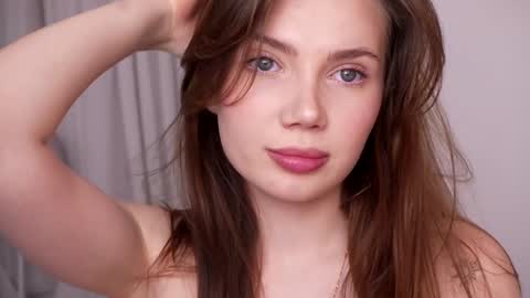 Snapshot of love_machine_ chatting on 01/27/25, 09:11 Sofi online show from 01/27/25, 09:11