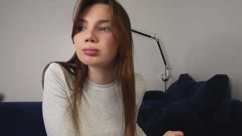 Snapshot of love_machine_ chatting on 02/07/25, 02:04 Sofi online show from 02/07/25, 02:04