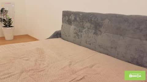 Polly online show from 10/29/25, 12:40