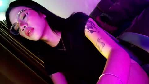 Seren online show from 03/18/26, 09:45