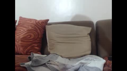 Snapshot of love_to_cum_4u chatting on 10/08/25, 01:42 Trisha online show from 10/08/25, 01:42