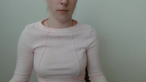 Vivian online show from 03/12/26, 12:44