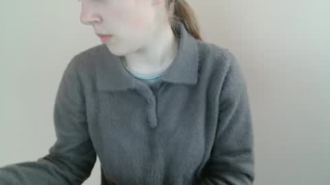 Vivian online show from 03/19/26, 12:42