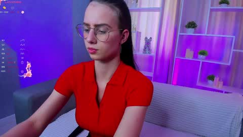 Snapshot of lovebettie chatting on 04/07/26, 08:26 Elisabette online show from 04/07/26, 08:26