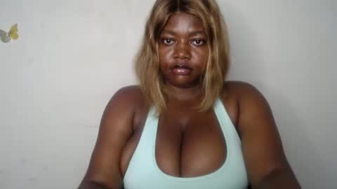 mila online show from 11/21/25, 08:40