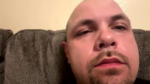 Snapshot of lovecurve_ chatting on 11/27/25, 10:28 lovecurve_ online show from 11/27/25, 10:28