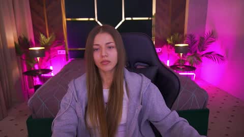 loveedove online show from 04/08/26, 06:35