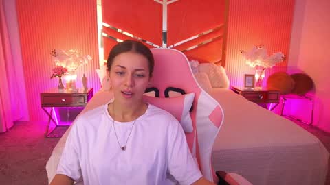 loveedove online show from 04/09/26, 02:11