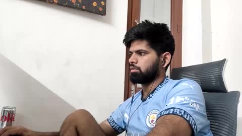 Snapshot of lovehairyindian chatting on 05/06/26, 12:52 Indian hairy online show from 05/06/26, 12:52