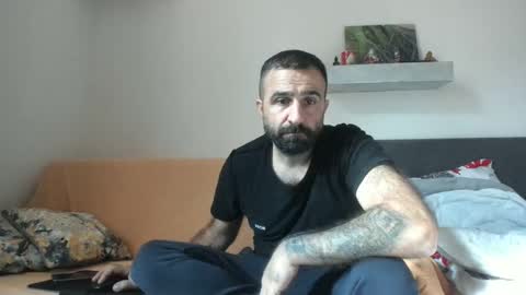 loveivat80 online show from 10/12/25, 05:39