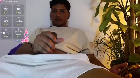 Justin and pandora online show from 04/12/26, 04:06