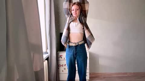 Ella online show from 12/20/25, 07:15