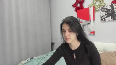 lovely__audrey online show from 12/21/25, 01:24