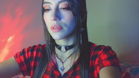 Snapshot of lovely_akira_xwx chatting on 10/21/25, 05:08 Tami online show from 10/21/25, 05:08