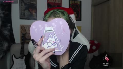 Cassie online show from 12/26/24, 10:09