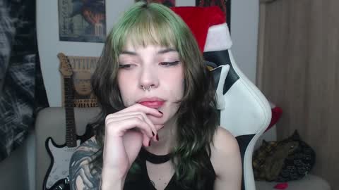 Cassie online show from 12/31/24, 08:15