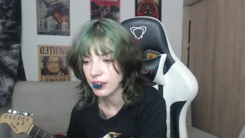 Cassie online show from 01/19/25, 11:43