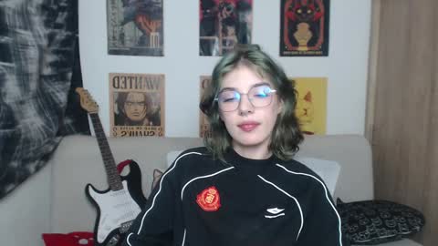 Cassie online show from 02/08/25, 01:22