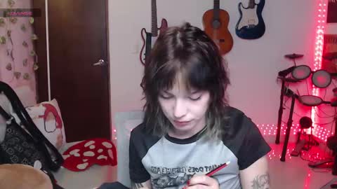 Cassie online show from 10/20/25, 01:28