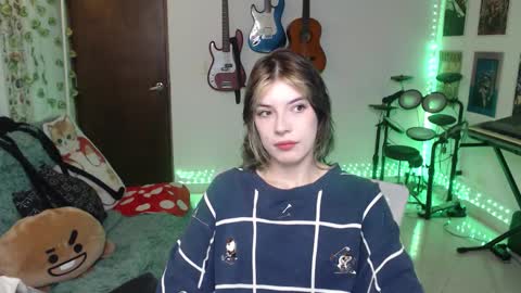 Cassie online show from 11/11/25, 07:19