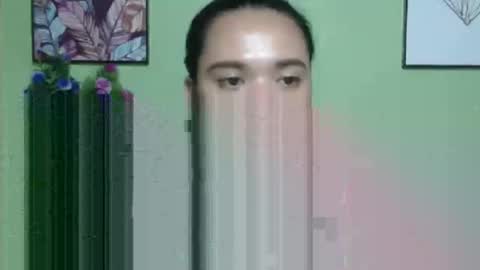hearty2 Hey guys  Im Jess  online show from 04/05/26, 05:59