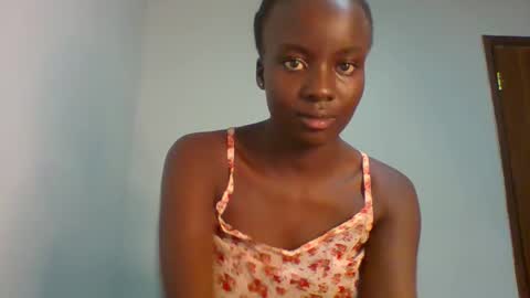 Snapshot of lovely_choco chatting on 09/29/25, 10:14 Choco online show from 09/29/25, 10:14