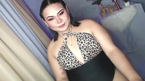 Snapshot of lovely_dale chatting on 10/15/25, 03:56 Lovely Dale online show from 10/15/25, 03:56