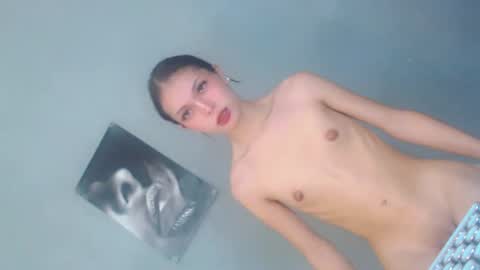 Snapshot of lovely_darlingx chatting on 07/08/26, 11:31 Precious . online show from 07/08/26, 11:31