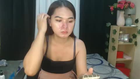 lovely_dianne online show from 02/26/25, 04:45