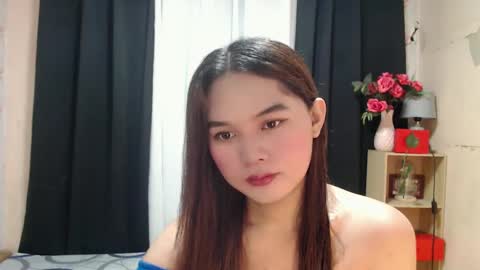 lovely_dianne online show from 03/10/25, 04:35