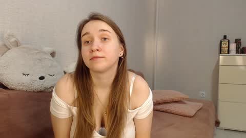 Lovely Hayley online show from 12/09/24, 10:30