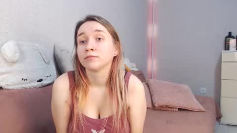 Lovely Hayley online show from 02/06/26, 09:40