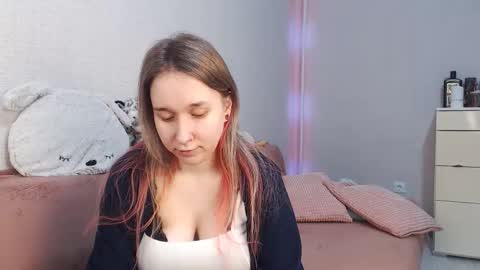 Lovely Hayley online show from 02/10/26, 09:19