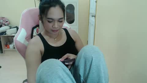 LOVE online show from 04/30/26, 08:57
