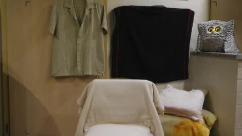 Lou online show from 09/15/25, 12:43