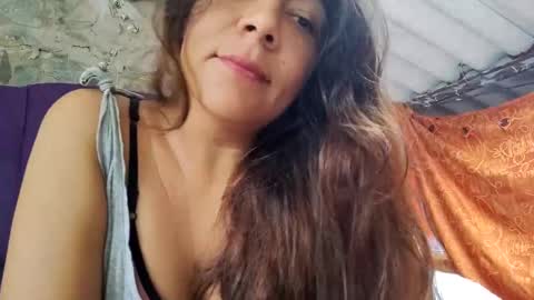 Snapshot of lovely_maia chatting on 11/17/25, 03:18 Maya online show from 11/17/25, 03:18