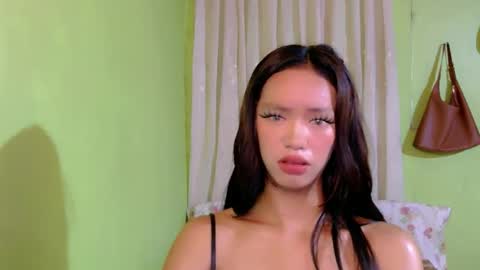 Snapshot of lovely_nephi_intown chatting on 02/21/26, 05:52 lovely_nephi_intown online show from 02/21/26, 05:52