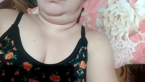 lovely_orchid online show from 01/19/25, 05:18