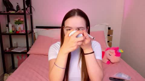 Snapshot of lovely_poppy chatting on 09/26/25, 01:42 Lolly online show from 09/26/25, 01:42