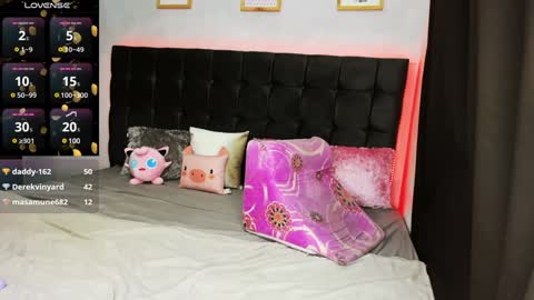 lovely violet13 online show from 12/11/24, 11:54