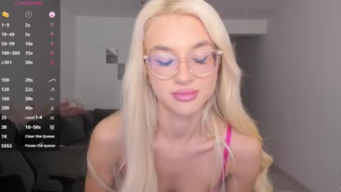 lovelybianca_ online show from 04/07/26, 08:31