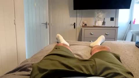 Snapshot of lovelybigdick1812 chatting on 10/27/25, 10:52 lovelybigdick1812 online show from 10/27/25, 10:52